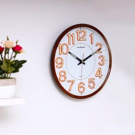 Olsenmark Wall Clock - Large Round Wall Clock, Modern Design - Easy to Read - Round Decorative Wall Clock for Living Room, Bedroom