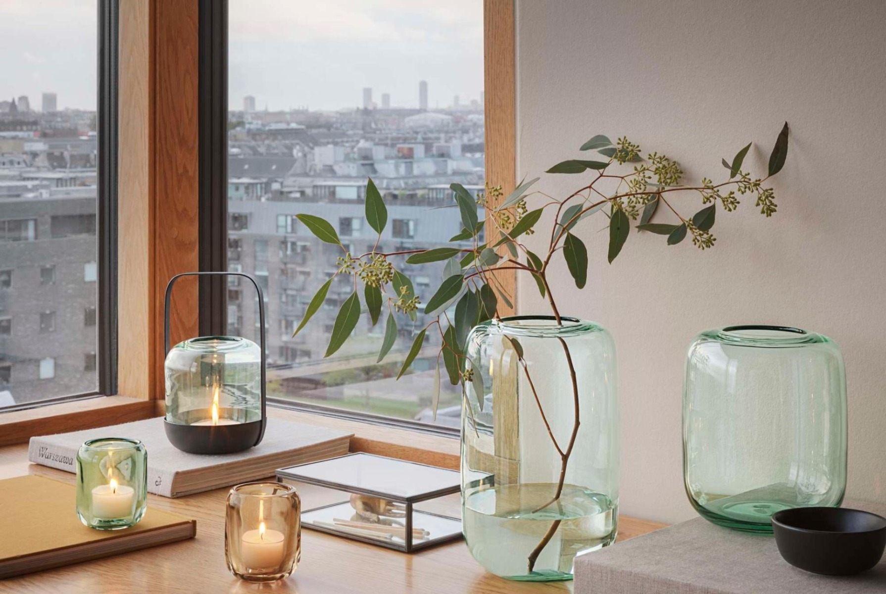 ACORN VASE - 22 CM - MINT GREEN