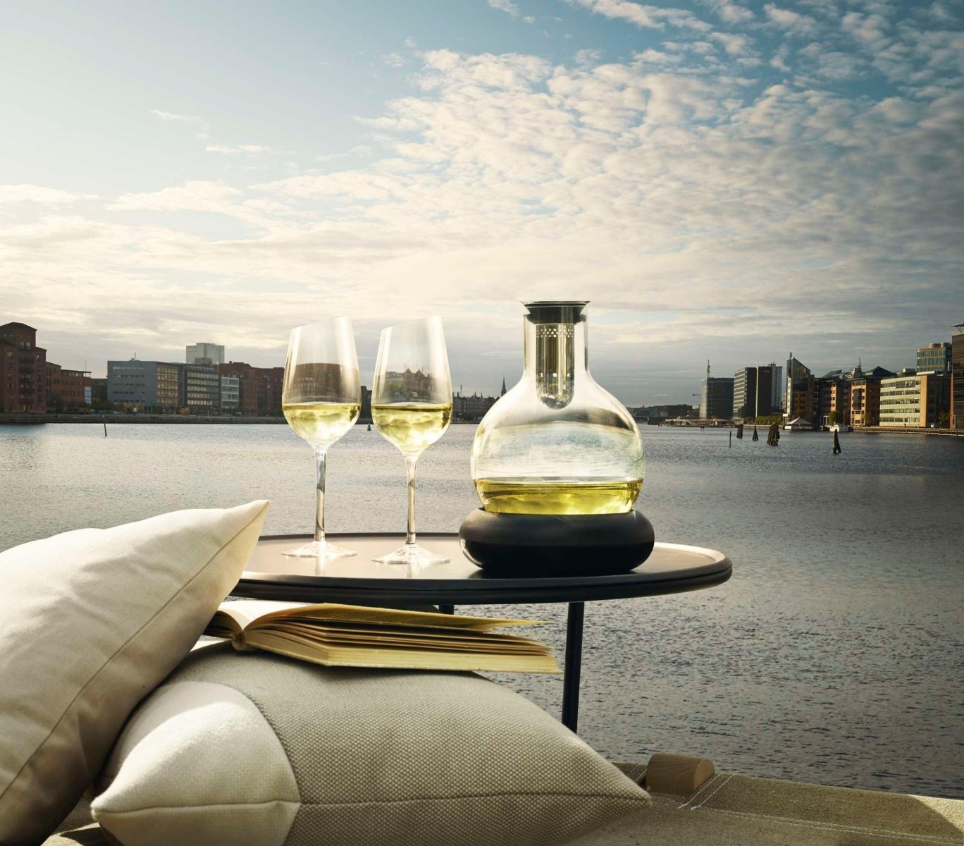 COOL WINE DECANTER - 0.75 L